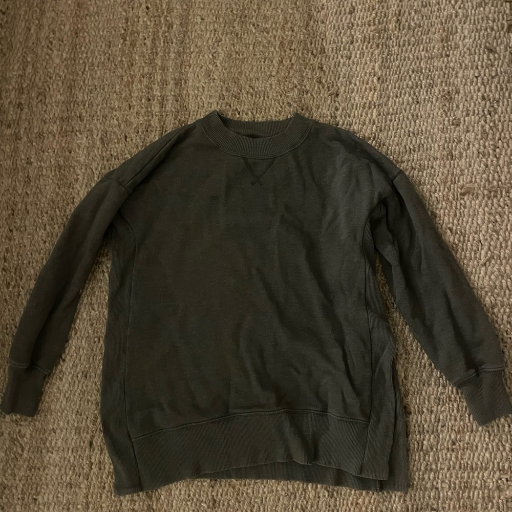 Aerie good vibes sweatshirt. Color army green.  Size XS